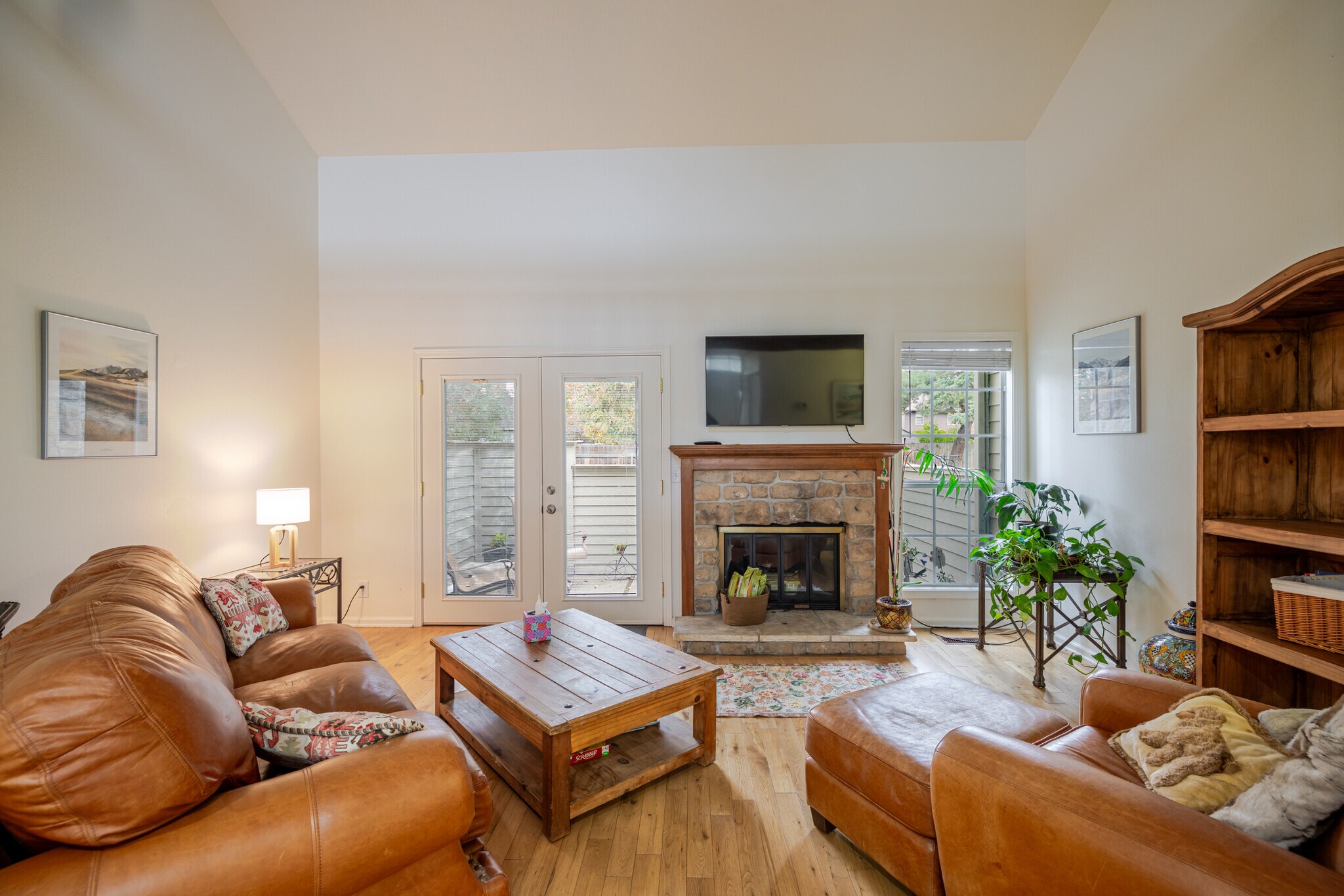 Building Photo - 3124 S Falling Brook Ln