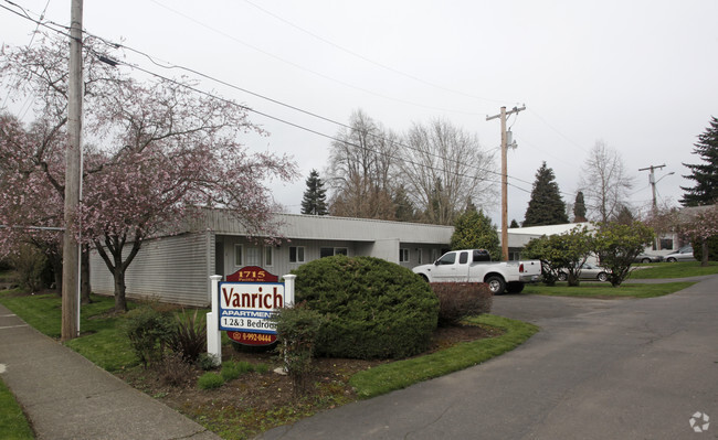 Primary Photo - Vanrich Apartments