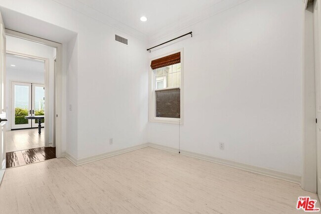 Building Photo - 7391 W Coastal View Dr