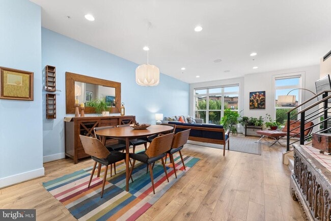 Building Photo - 3533 Bellflower Ln