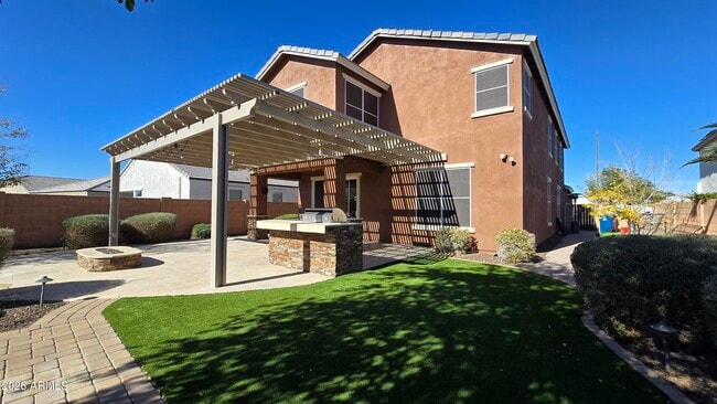 Building Photo - 29411 W Weldon Ave