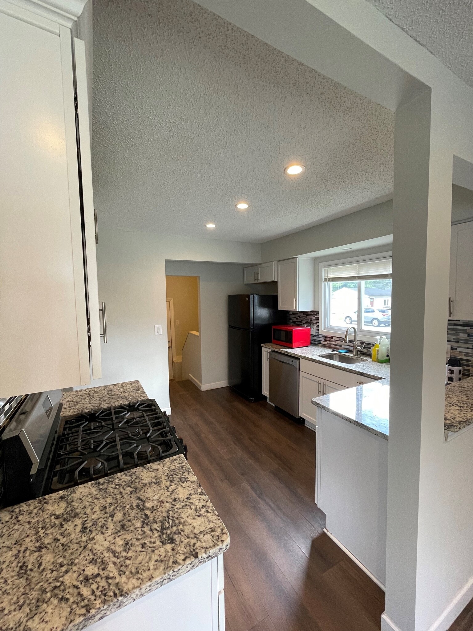 Kitchen - 8536 Stephens Rd
