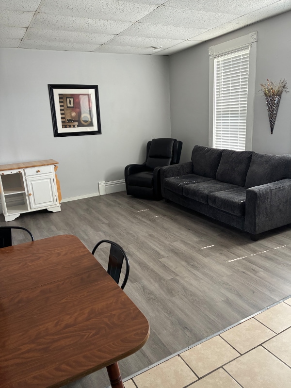 Building Photo - 539 W Carolina Ave