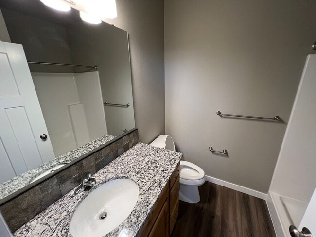 Building Photo - NEW 4 Bedroom / 4.5 Bath Townhome. A/C in every bedroom