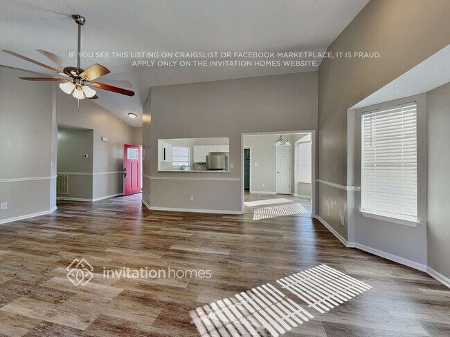 Building Photo - 112 Heathwick Dr