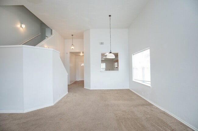 Building Photo - 10447 Sugar Sands Ct