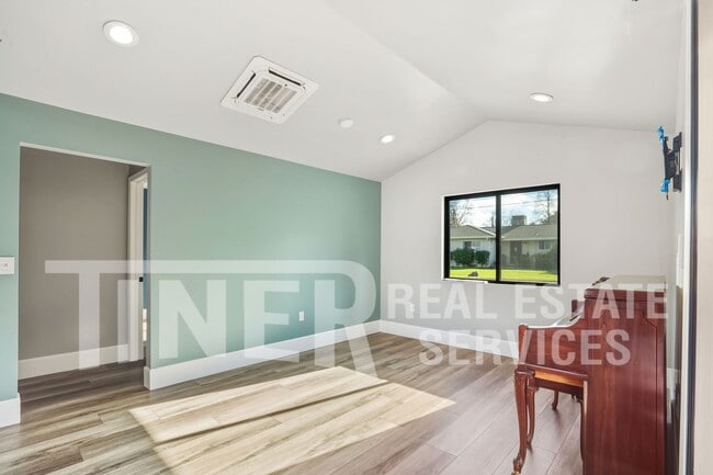 Building Photo - 7775 Dow Ave