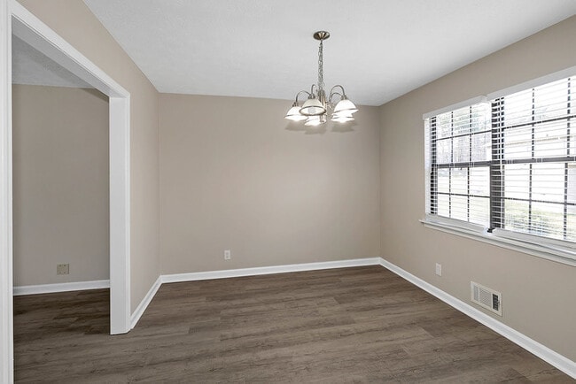 Building Photo - 2614 Bronco Trail