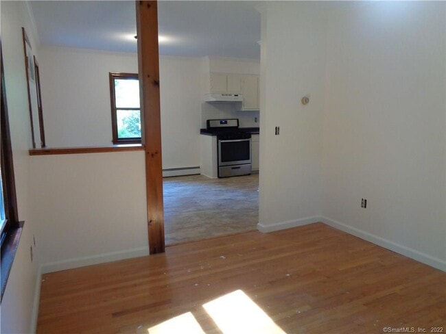Building Photo - 44 Flat Rock Rd