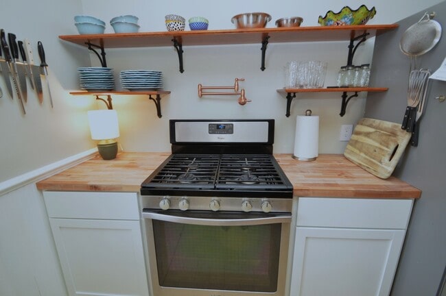 Building Photo - 2626 Union St