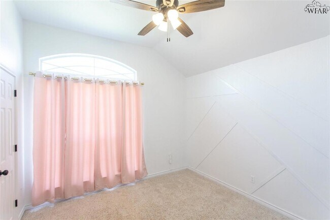 Building Photo - 6051 Laci Ln