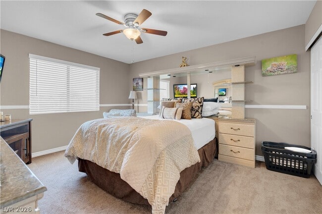 Building Photo - 3949 N Rhine Way