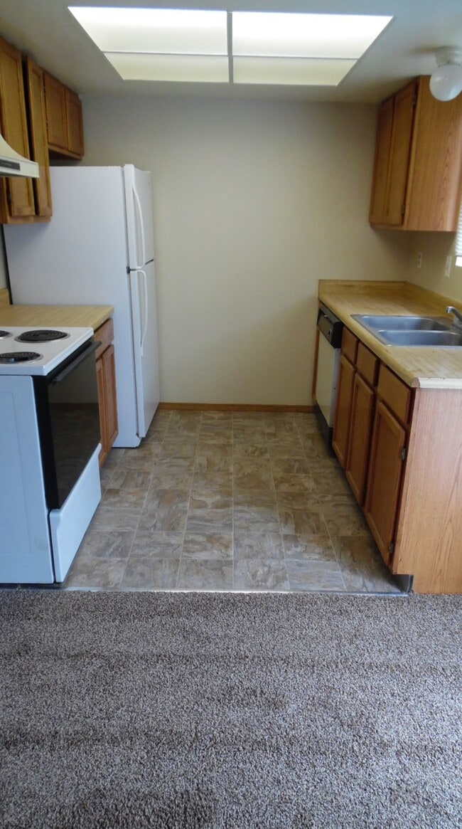 Building Photo - 1341 Soaring Eagle Dr