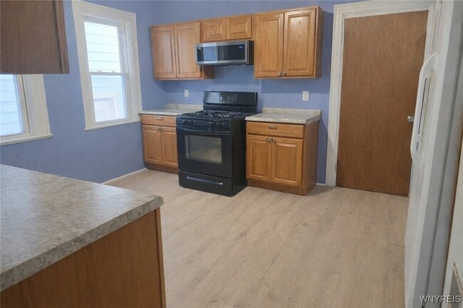 Building Photo - 1000 West Ave