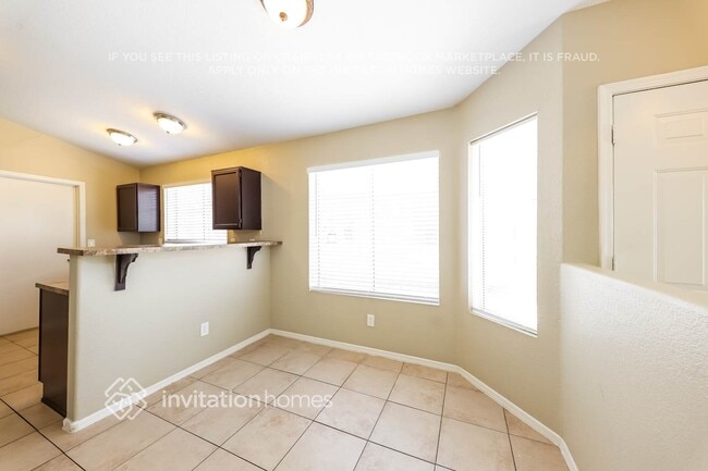 Building Photo - 11944 N 74th Ln