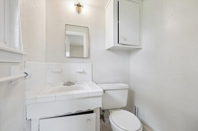 Building Photo - 209 Tallant St