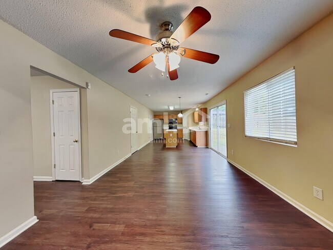 Building Photo - 3345 Wiliton Way