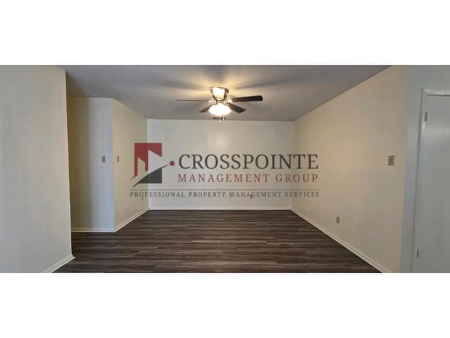 Building Photo - Almost Ready! 3 Bedroom 2 Bath Duplex in Longview!