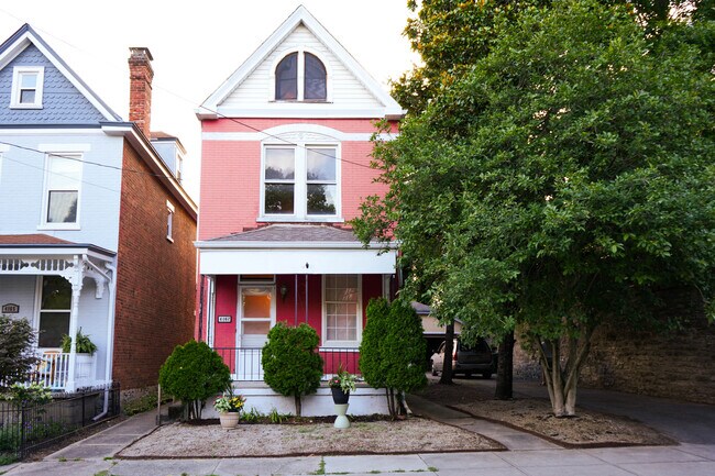 Primary Photo - 4167 Apple St