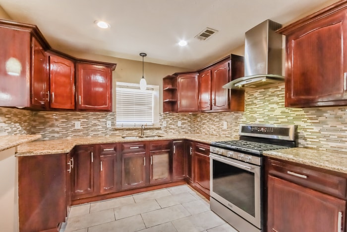 Building Photo - 810 Townley St