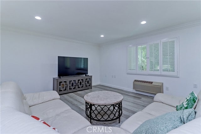 Building Photo - 5515 Paseo Del Lago W