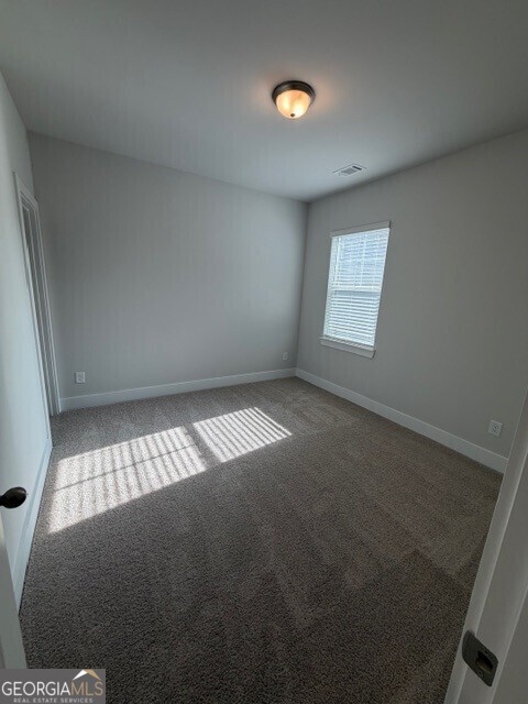 Building Photo - 116 Maple Trl