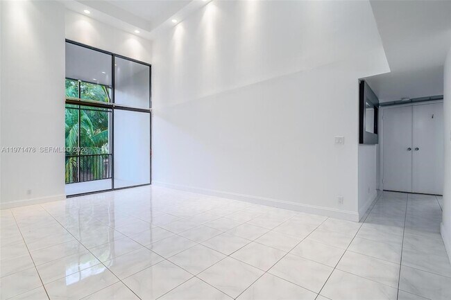 Building Photo - 20347 W Country Club Dr