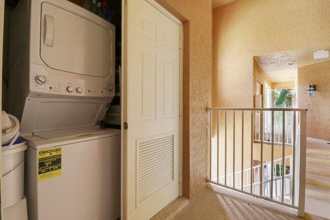 Building Photo - 8296 Mulligan Cir