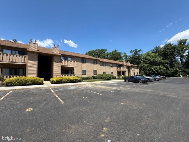 Building Photo - 716 Woodhollow Dr