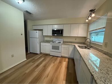 Building Photo - 6452 109th Ter N