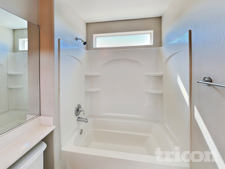 Building Photo - 4843 W Dunbar Dr