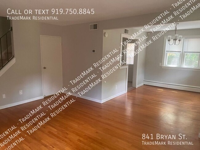 Building Photo - 841 Bryan St