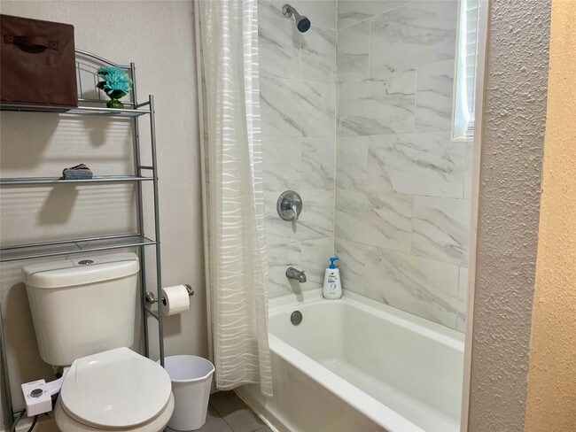 Building Photo - 500 N 8th St