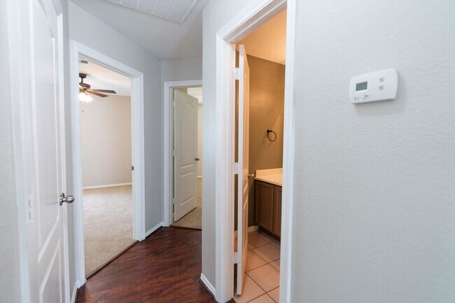 Building Photo - 1052 Windy Grove Ln