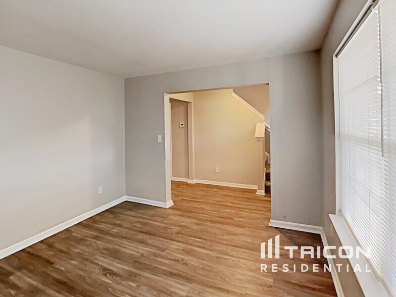 Building Photo - 3673 Watkins Ridge Ct