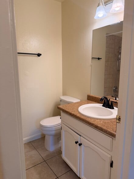 Building Photo - 1228 Payne Ct