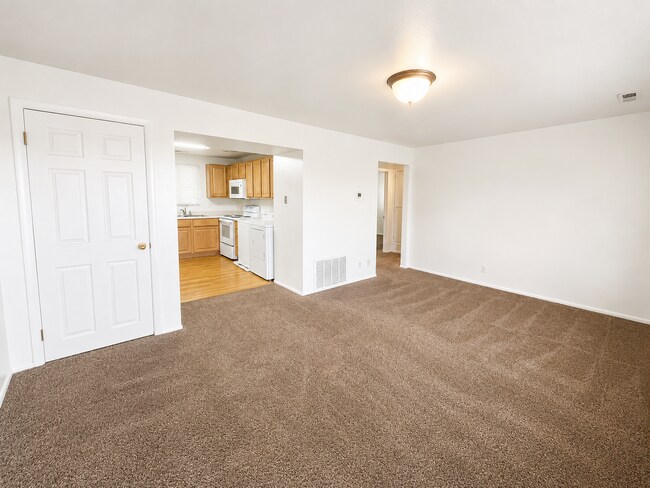 Building Photo - Lovely 2 Bedroom Apartment in Provo