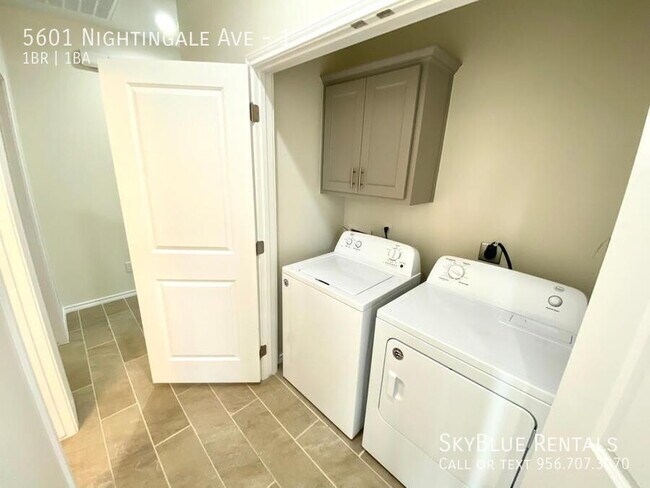 Building Photo - 5601 Nightingale Ave