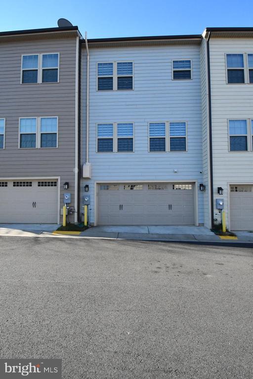 Building Photo - 2105 Hemlock Bay Rd