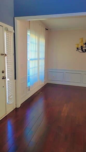 Entry Foyer - 3391 Spindletop Dr NW