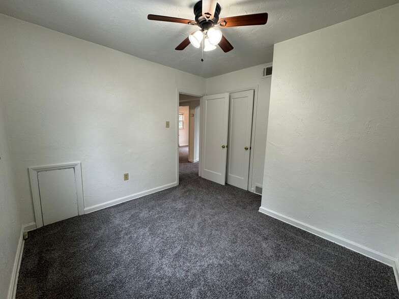 Building Photo - 110 Southvue Ct