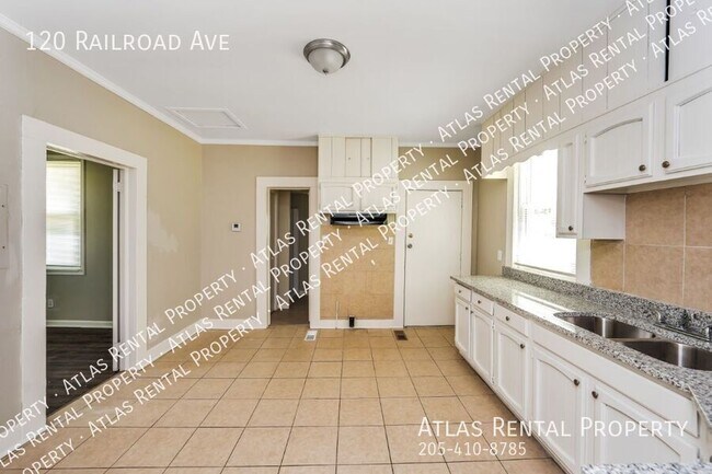 Building Photo - 120 Railroad Ave