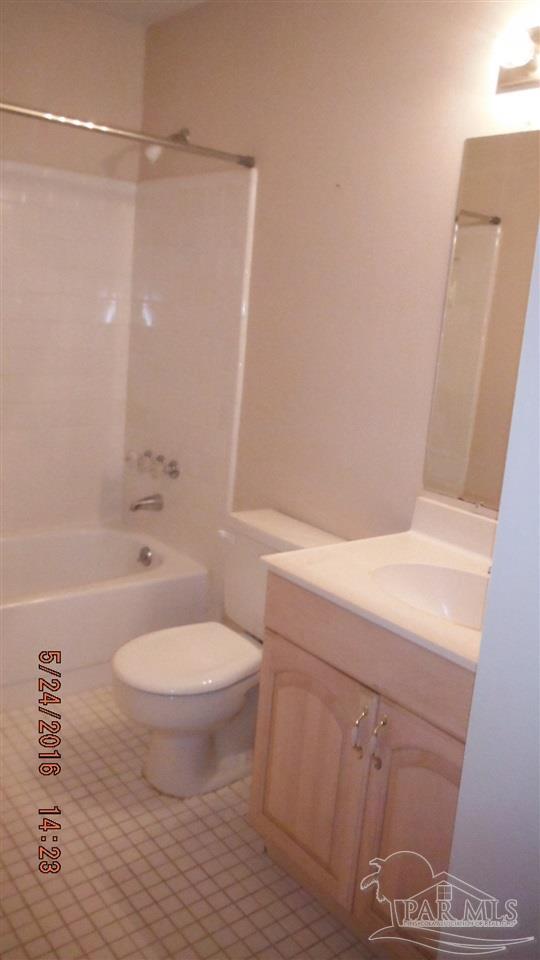 Building Photo - 2361 Sugartree Ct