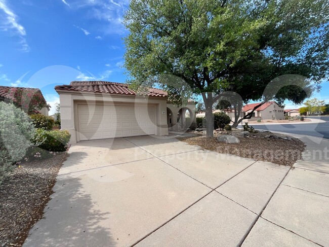 Building Photo - 13853 N Lobelia Way