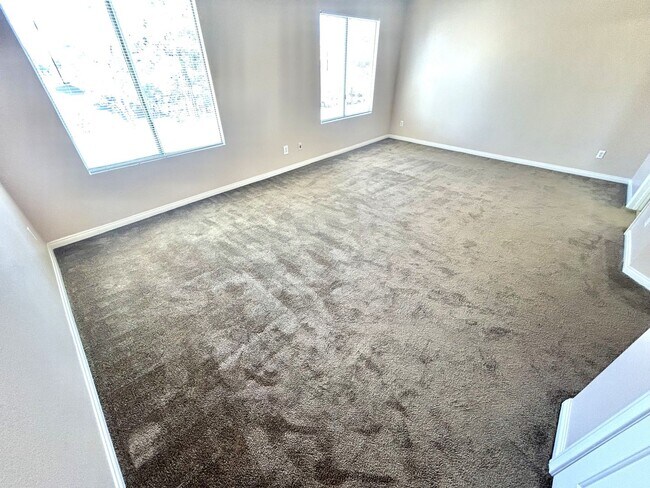 Building Photo - 2514 Quail Canyon Ave