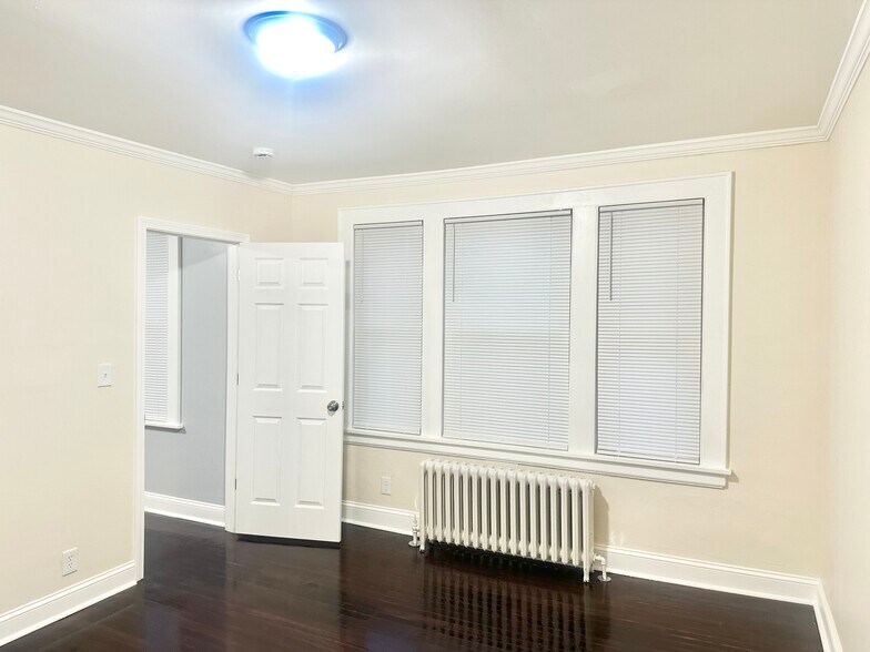 Building Photo - 71 Tremont Ave