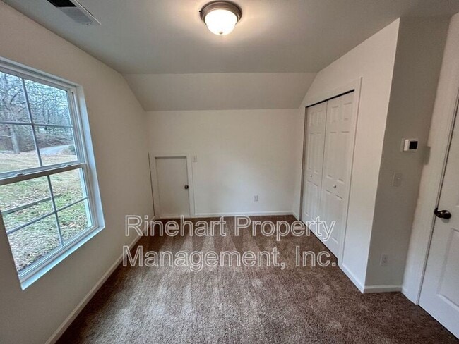 Building Photo - 1625 State Rd S-29-611