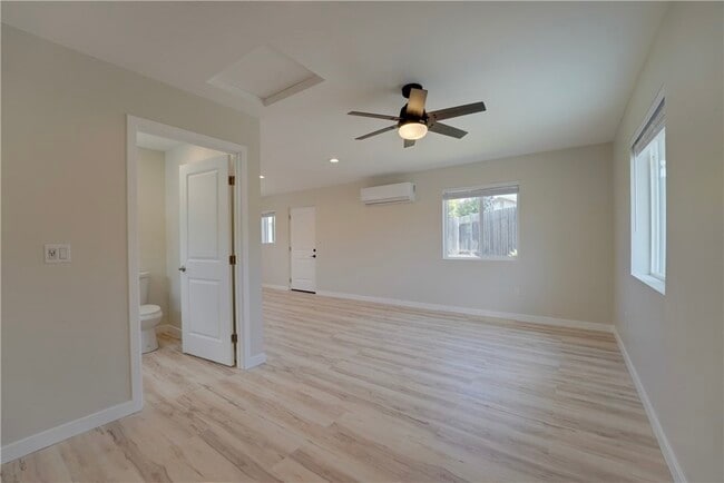 Building Photo - 10321 Hemphill Ct