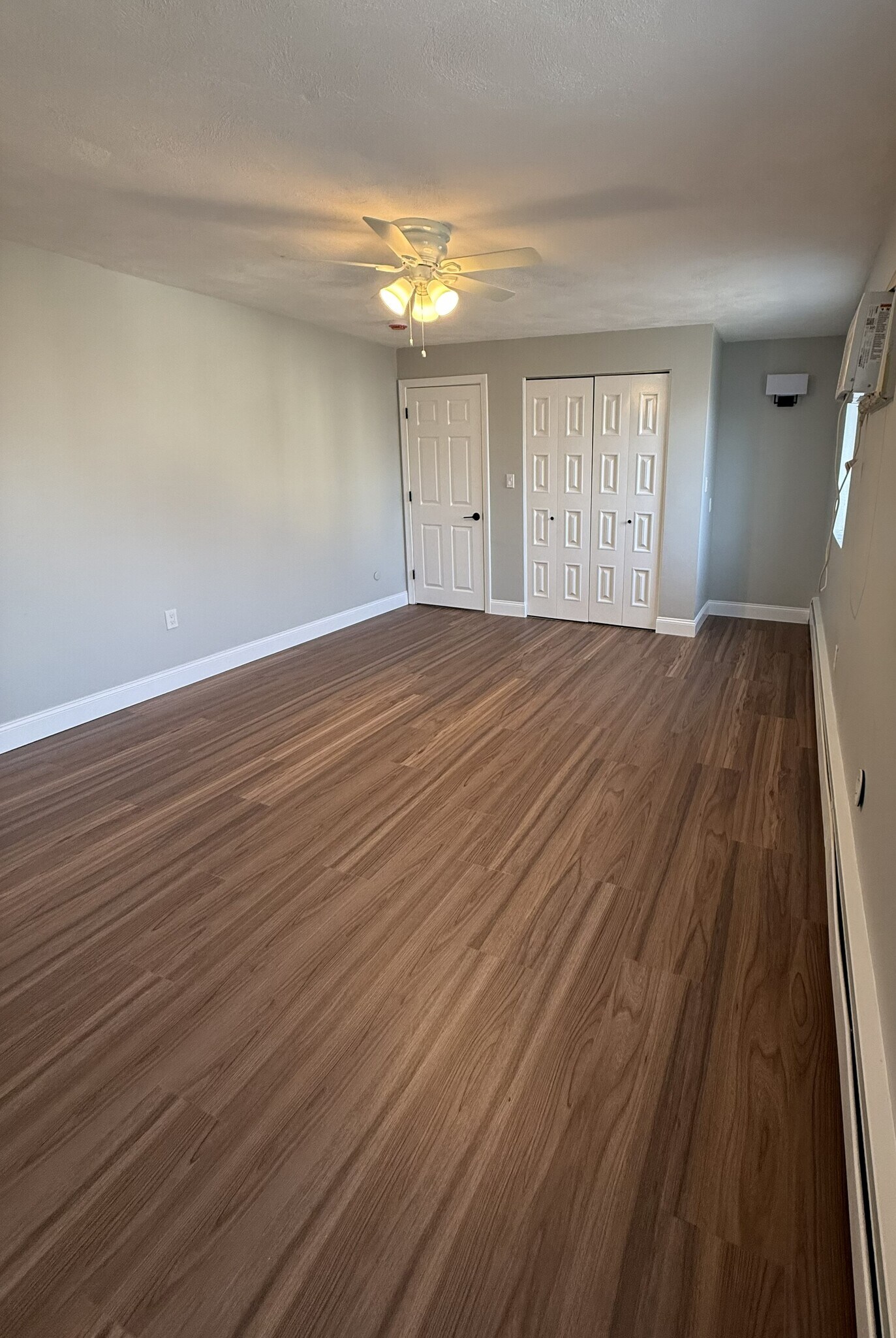 Bedroom 1 - 5 Washington St