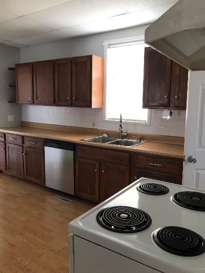 Building Photo - 210 E Main St